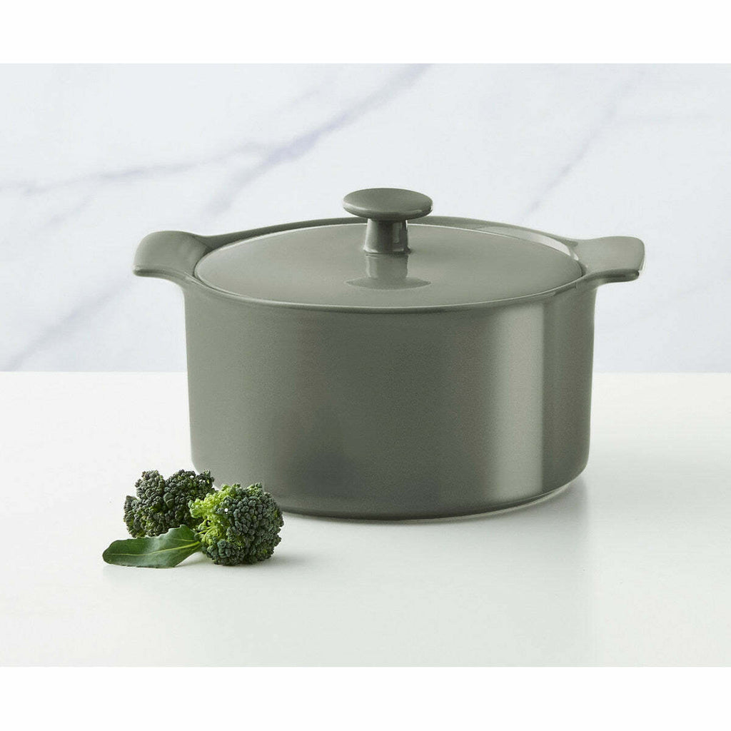 Maxwell & Williams Indulgence Casserole Sage 1.3L